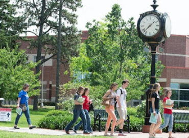 University of Wisconsin-River Falls
