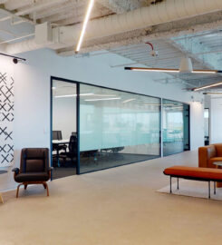 Venture X Chicago – Oak Brook